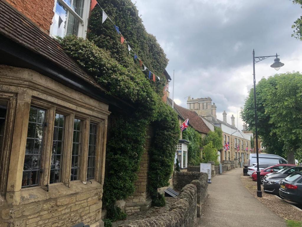 Dease Manor Higham Ferrers Exterior foto